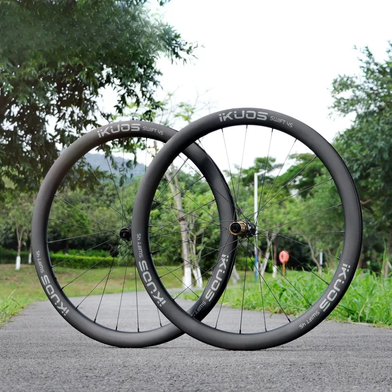 عجلة دراجة الطريق من ألياف الكربون 36T سقاطة خفيفة الوزن ومتينة بفوهة هواء فرنسية عالية القوة أجزاء دراجة عجلة الدراجة