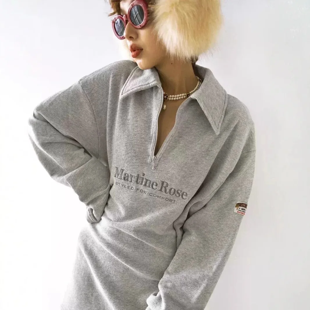 

Светло-серый пушистый вязаный пуловер Martine Rose, повседневная свободная рубашка-поло с молнией до середины груди, длинный рукав