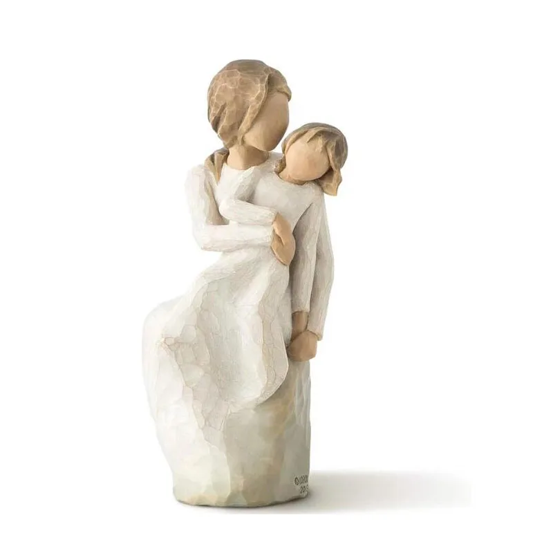 Resin Mother Hold A Baby in Her Arms Figurine Miniature Bedroom Desktop Ornaments Creative Gift Home Decor