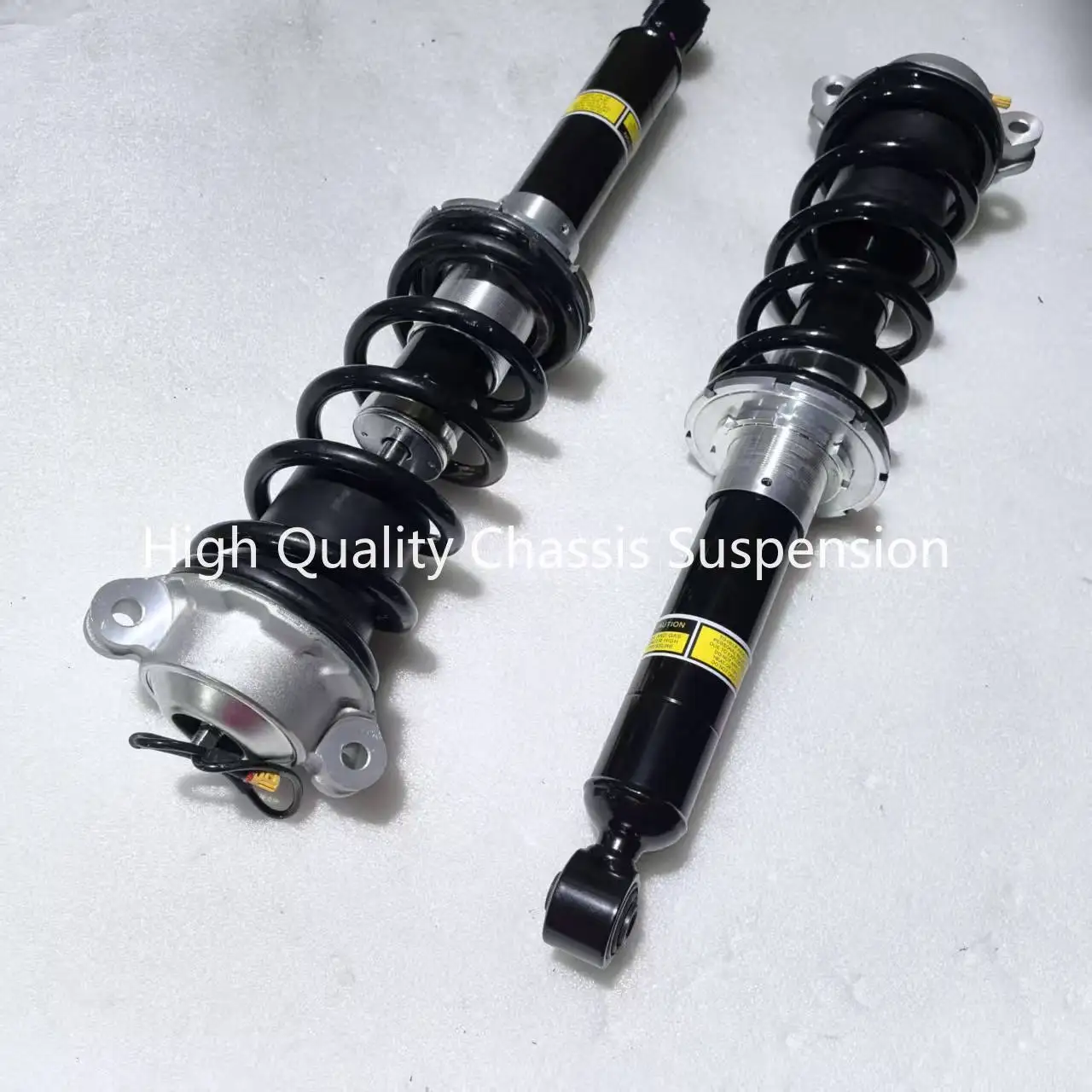 High Quality 2PCS Front or 2PCS Rear Shock Absorbers w/Magnetic For Ferrari Portofino M F164 2017-24 333683, 326599