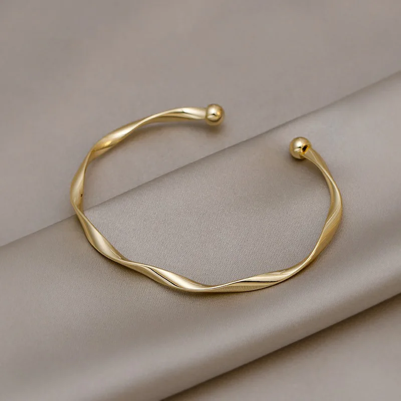 2023 New Fashion Trend Unique Design Elegant Exquisite Twist Simple Bracelet Women Jewelry Wedding Party Premium Gift Wholesale