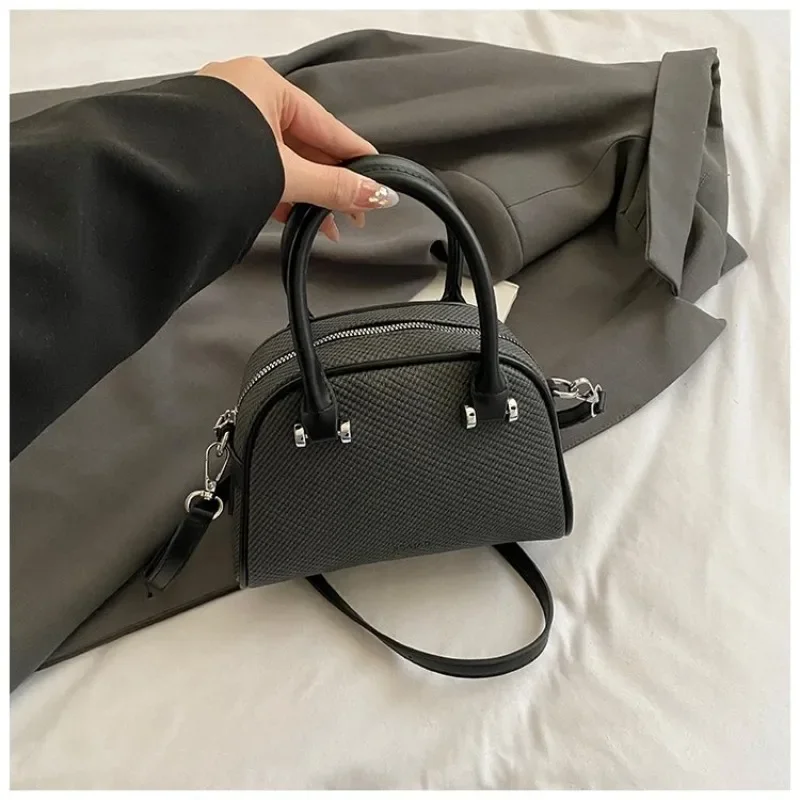 

Solid Color Tote Diaper Bag Women Elegant Classic Handbag Leather Shoulder Crossbody Purse Large Capacity Satchel Trendy