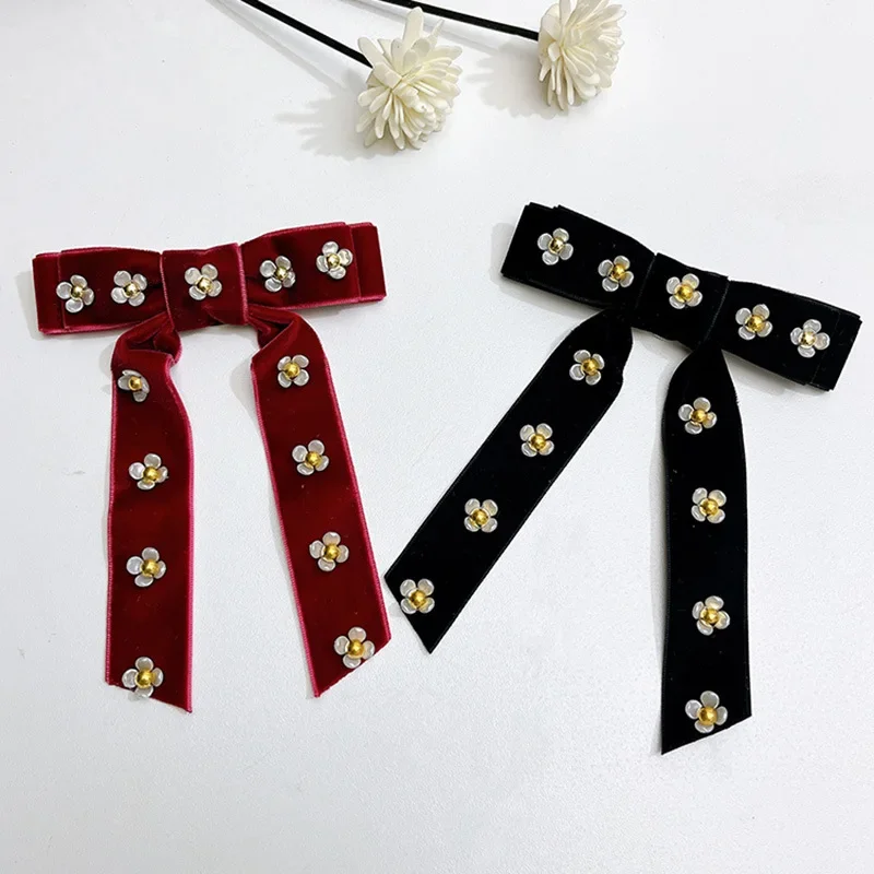 Korean Fashion Fabric Velvet Bow Brooch Crystal Flower Corsage Shirt Collar Pins Luxulry Jewelry Brooches for Women Accessories