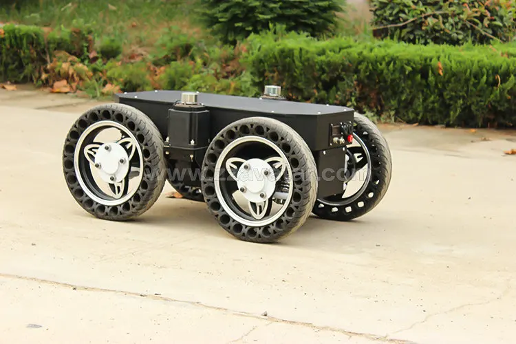 All Terrain Educational Robot Platform with Super Reduction Ratio and a Differential Steering Gear for Learning