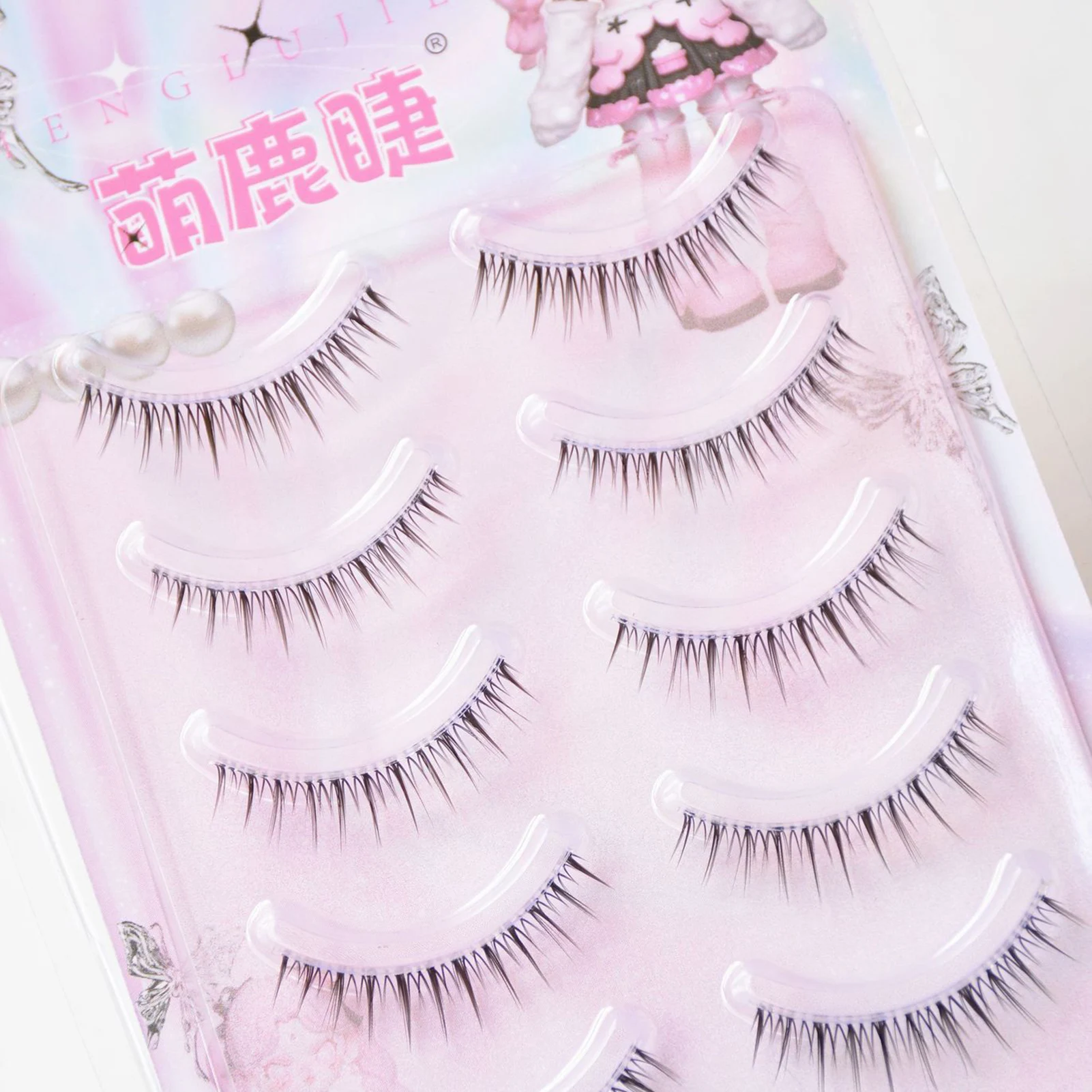 Korean Girl Group Eyelash Extensions Natural Short Cat Eyes Manga Wispy Fake Lashes 7-9mm Lightweight False Eyelashes 5 Pairs view 6