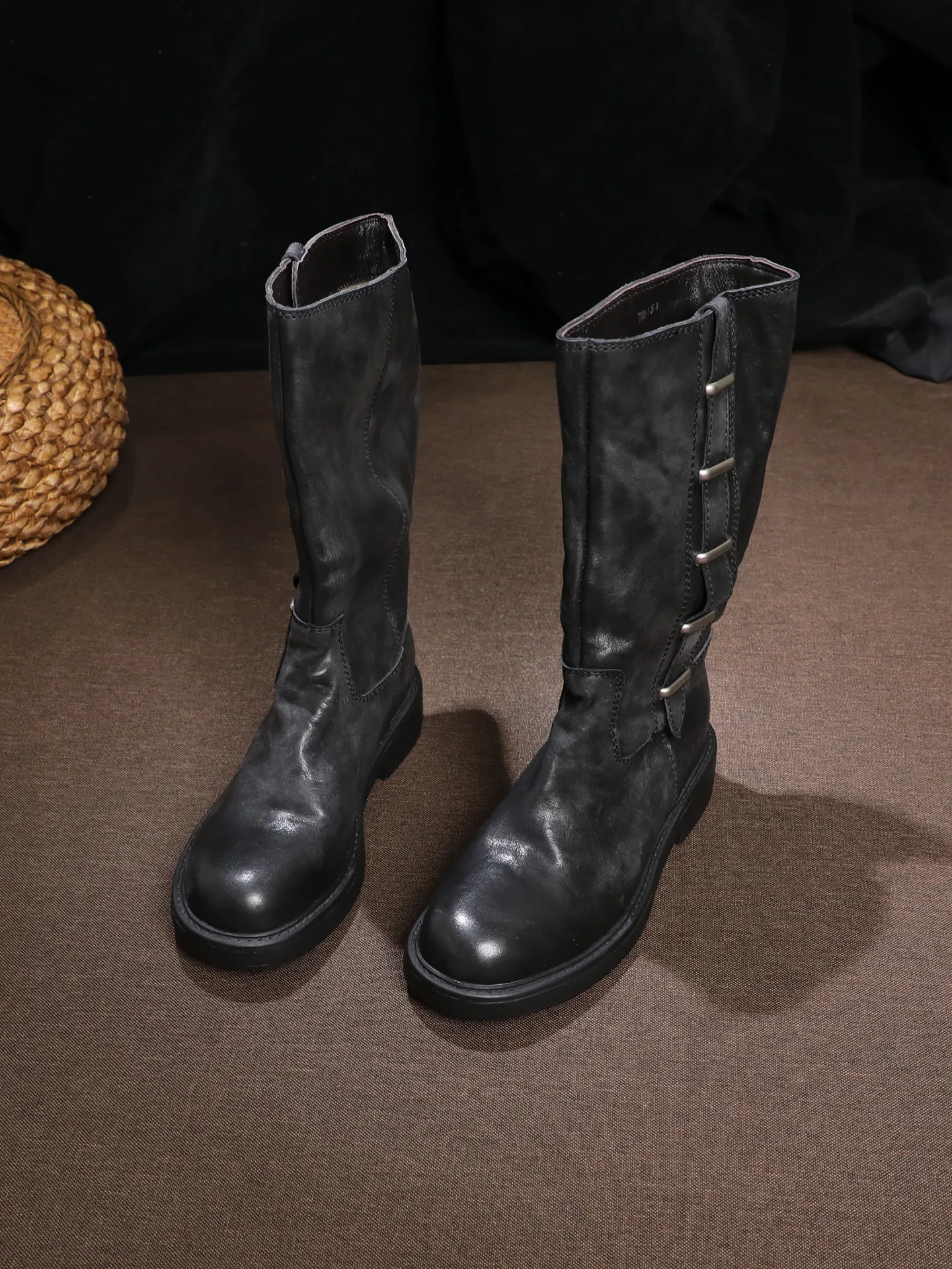 SHOEBOX Retro leather metal buckle thick heel knight boots for women, 2026 autumn and winter with plush British style midsole