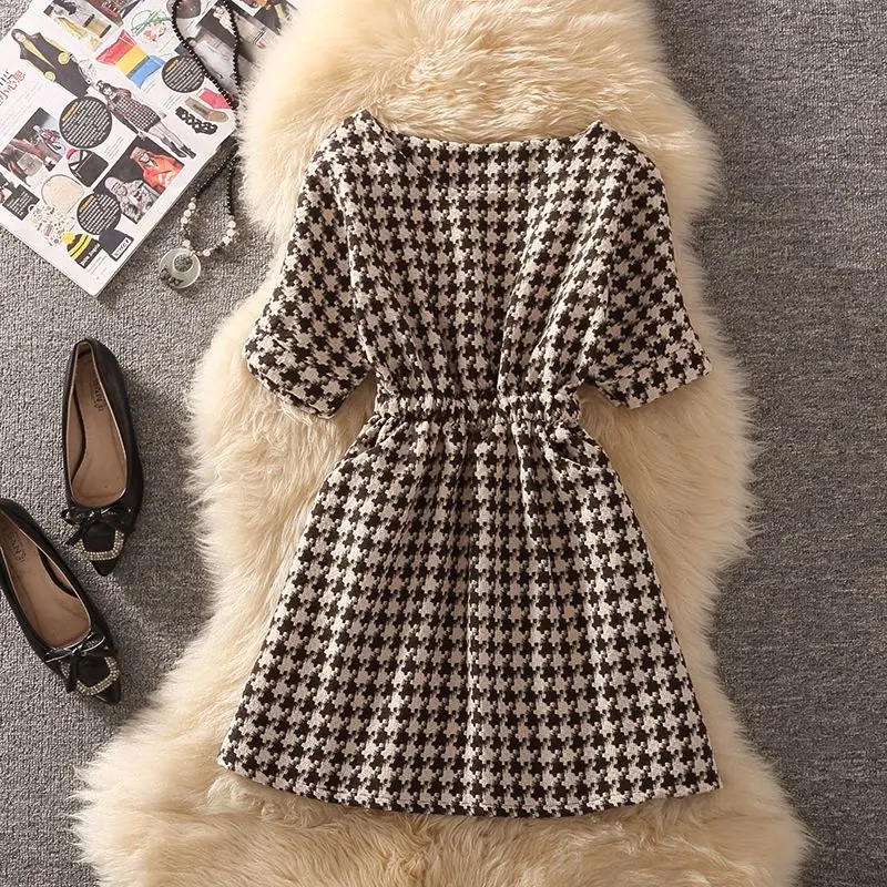 Checkered Woolen Dress Two Piece Set 2024 New Bat Sleeve Elastic Waist Slimming Retro Strap Dress Set for Woman