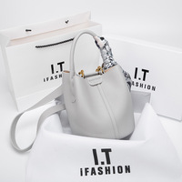 2025 New Large Capacity Vegetable Basket Bucket Bag Premium Single Shoulder Cross Shoulder Handheld Women's Bag