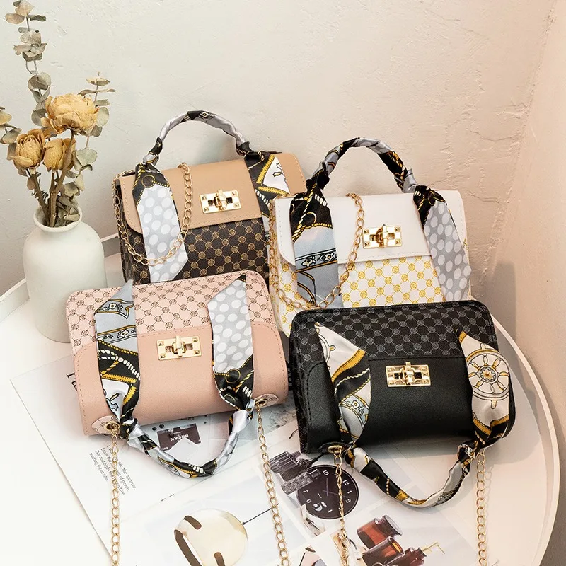Floral Kelly Crossbody  Elegant Vintage  Style Handbag for Women  Fresh  Sweet Purse with Timeless Appeal