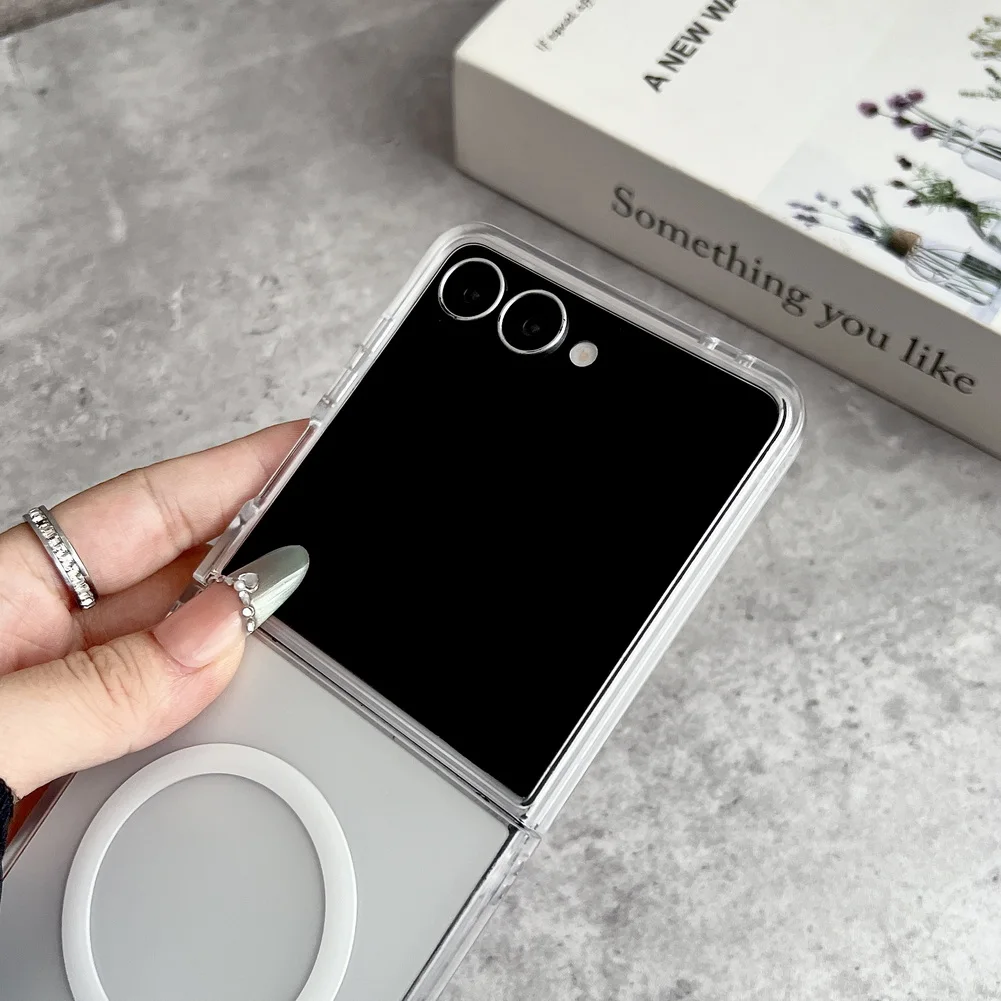 Coque de téléphone magnétique intégrée translucide givrée, étui de protection pour appareil photo Samsung Galaxy Z Flip 7 flip7