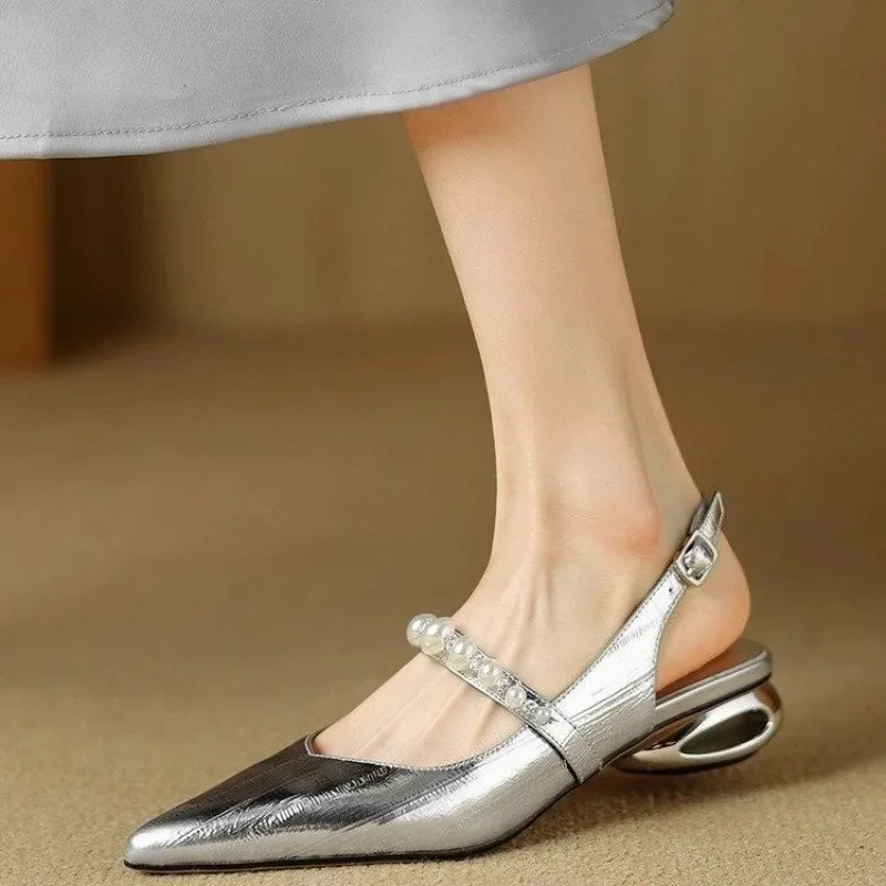 

Women's Shoes Fashion Buckle Strap Toe Sandals Women's High Heel Sandals New Pointed Toe Braided Cut-out Low Heel Single Shoes
