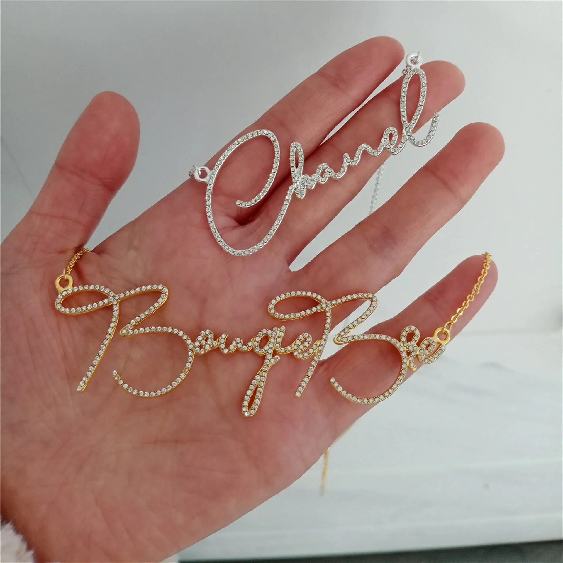 Custom Name Necklace Zirconia Initial Letters Necklaces Personalized Crystal Pendant Diamond Chain for Women Birthday’s Gift