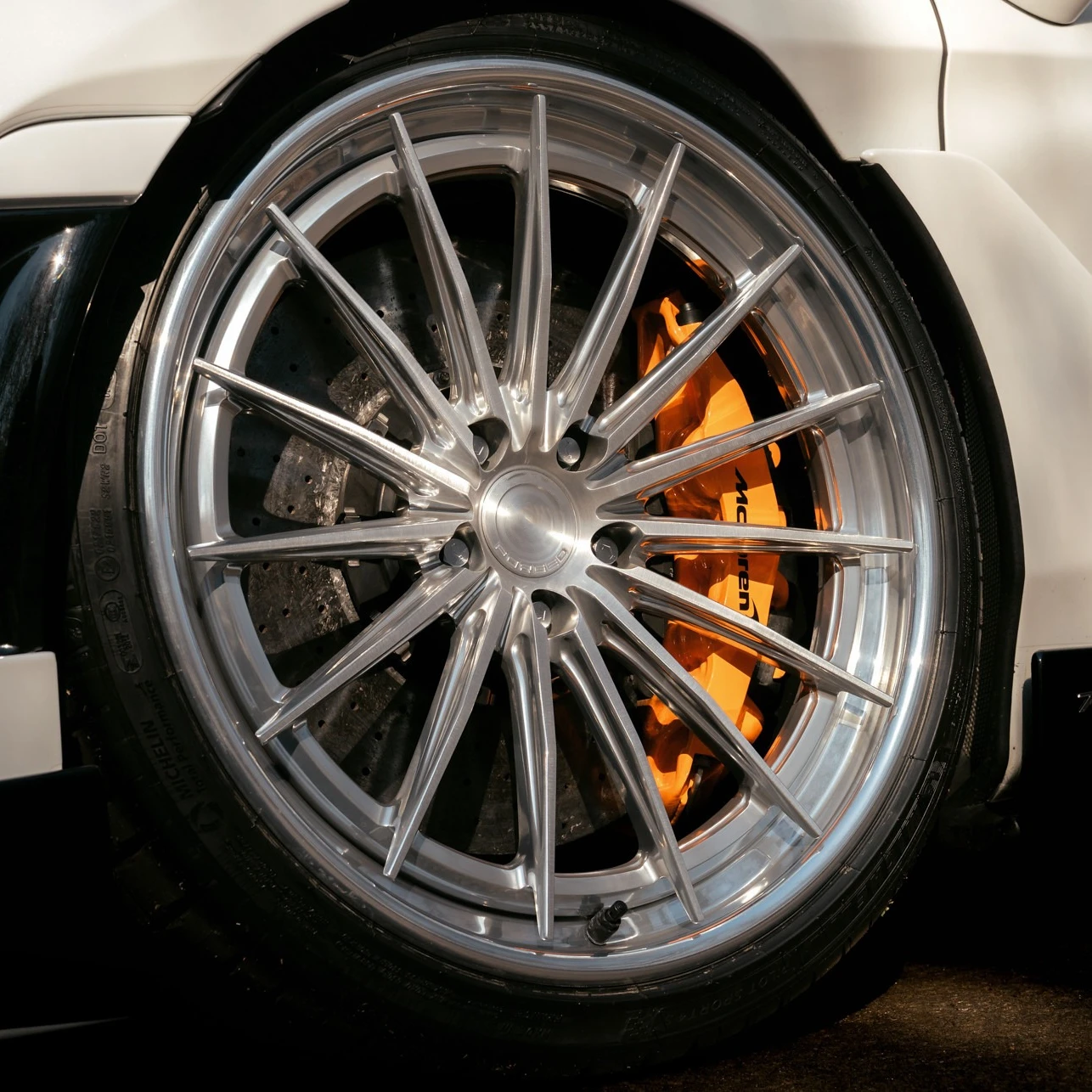 

17 18 19 20 21 22 24 26 дюймов, 1 или 2 штуки, кованые диски для Ferrari F360 GTS Spider California T Tributo Lusso, BMW G90 M5 M1