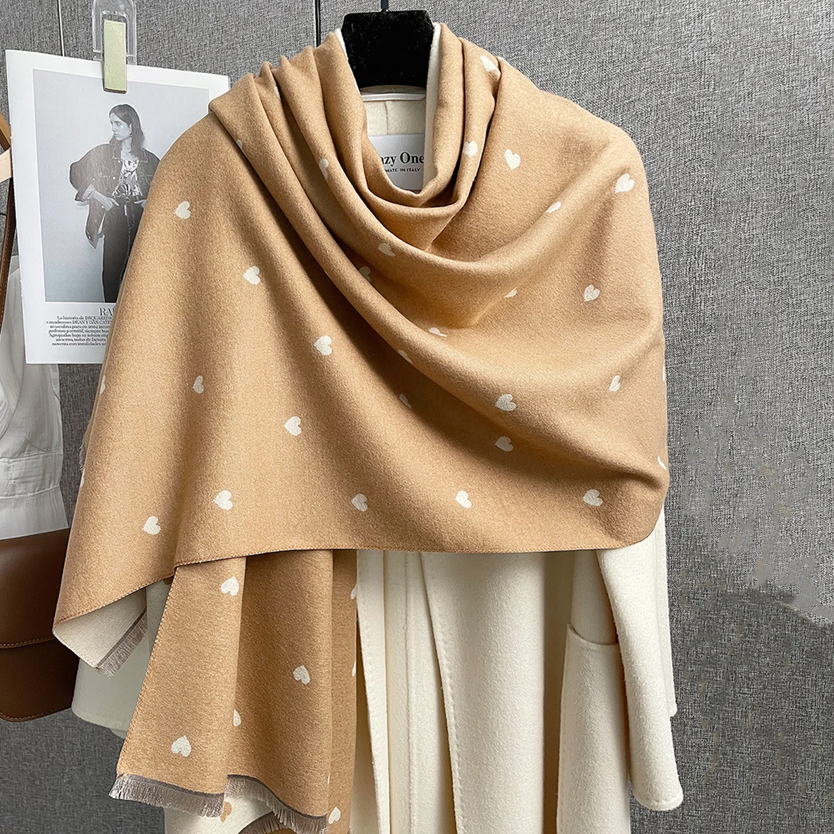 Fashion Sweet Love Color Matching Scarf Autumn and Winter Thickened Shawl Outer Wear Warm Neck Scarf for Traveling or Outdoor