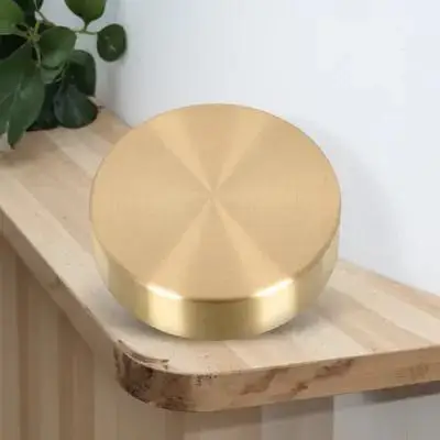 

Brass Round Paperweight Exquisite Smooth Calligraphy Paper Weight Suitable for Sumi Drawing Desktop Paperweight for Office Home