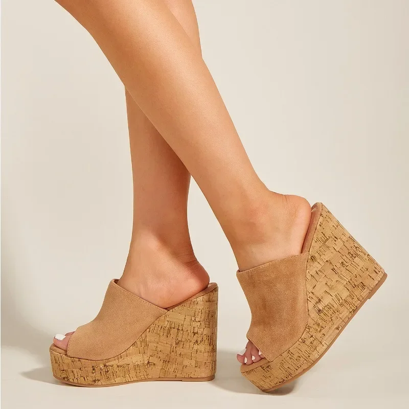 

Летние женские босоножки на танкетке с круглым носком, пикантная модная уличная нескользящая обувь, женские повседневные элегантные удобные сандалии на платформе