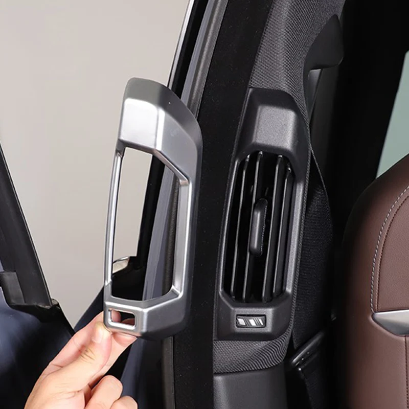 

For BMW 7 Series G70 740li 2023-2026 Carbon Fiber B-Pillar Air Conditioning Air Outlet Frame Decorative Stickers Car Accessories