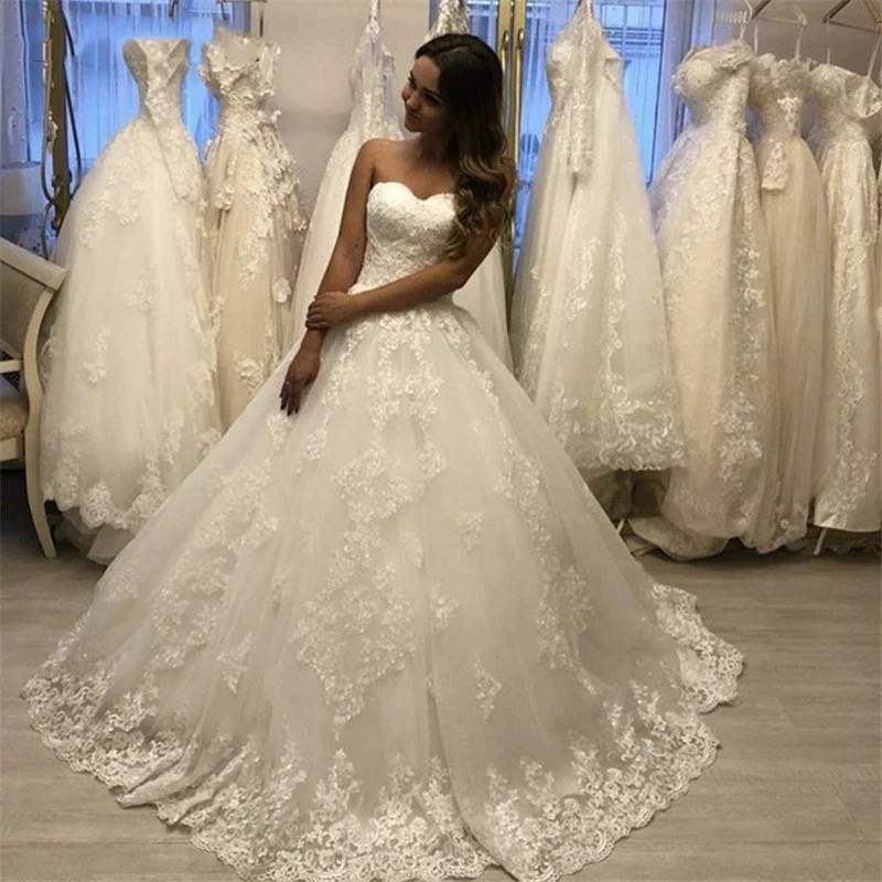 

ANGELSBRIDEP Ball Gown Wedding Dresses Lace Appliques Backless Robe De Mariée Sweetheart Court Train Bridal Dresses For Women