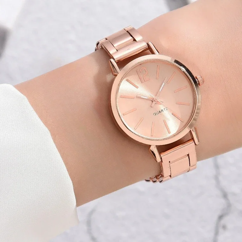 Fashion Gold Bracelet Quartz Wristwatch Luxury Watch for Women Simple Round Dial Stainless Students Ladies Watches Reloj Mujer