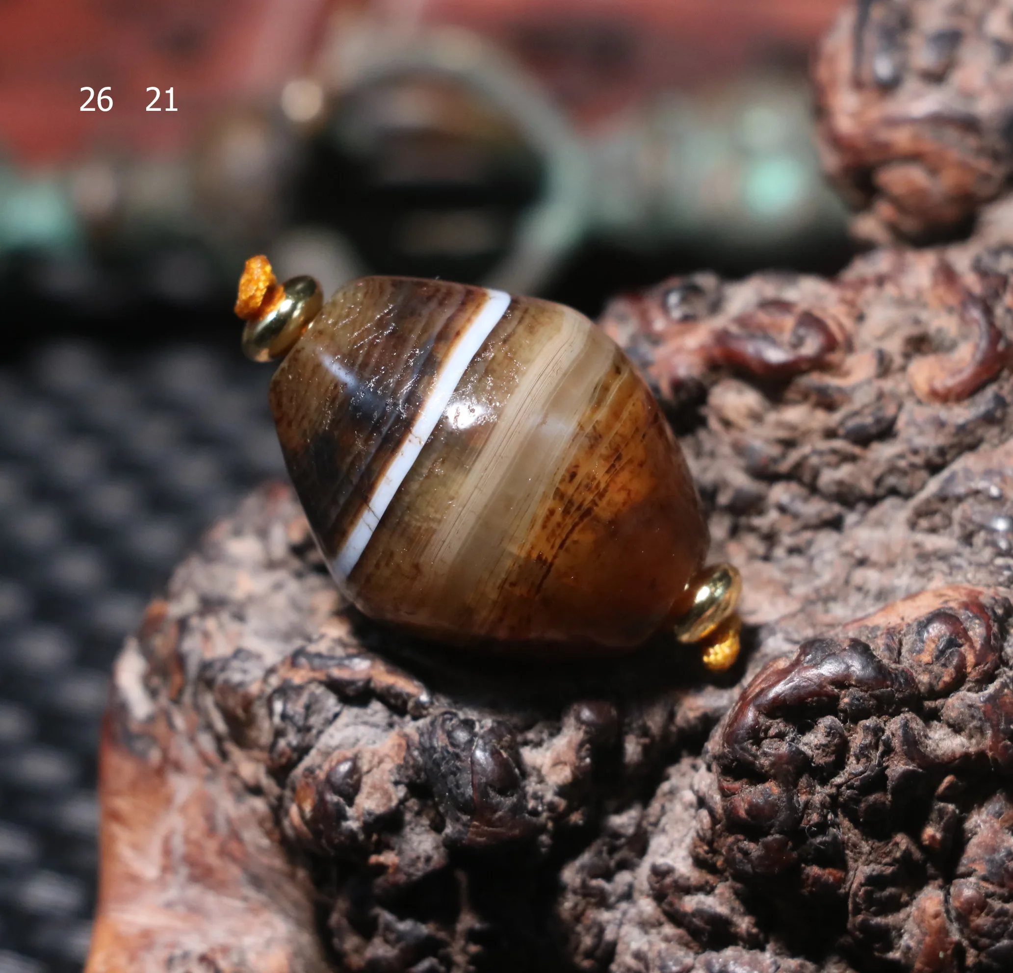 Magic Power Energy Tibetan Old Agate Daluo Wide Natural Silkworm Lines Symbolize dZi Bead Amulet Pendant Talisman UPD240829E83