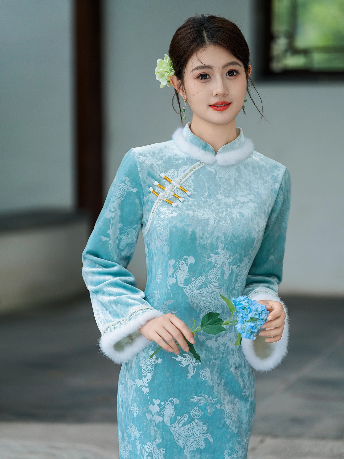 

Ретро-платье ципао с длинным рукавом для молодых женщин, с низким воротником, теплое, зимнее, элегантное, для ежегодных встреч, синее, в китайском стиле, новое поступление