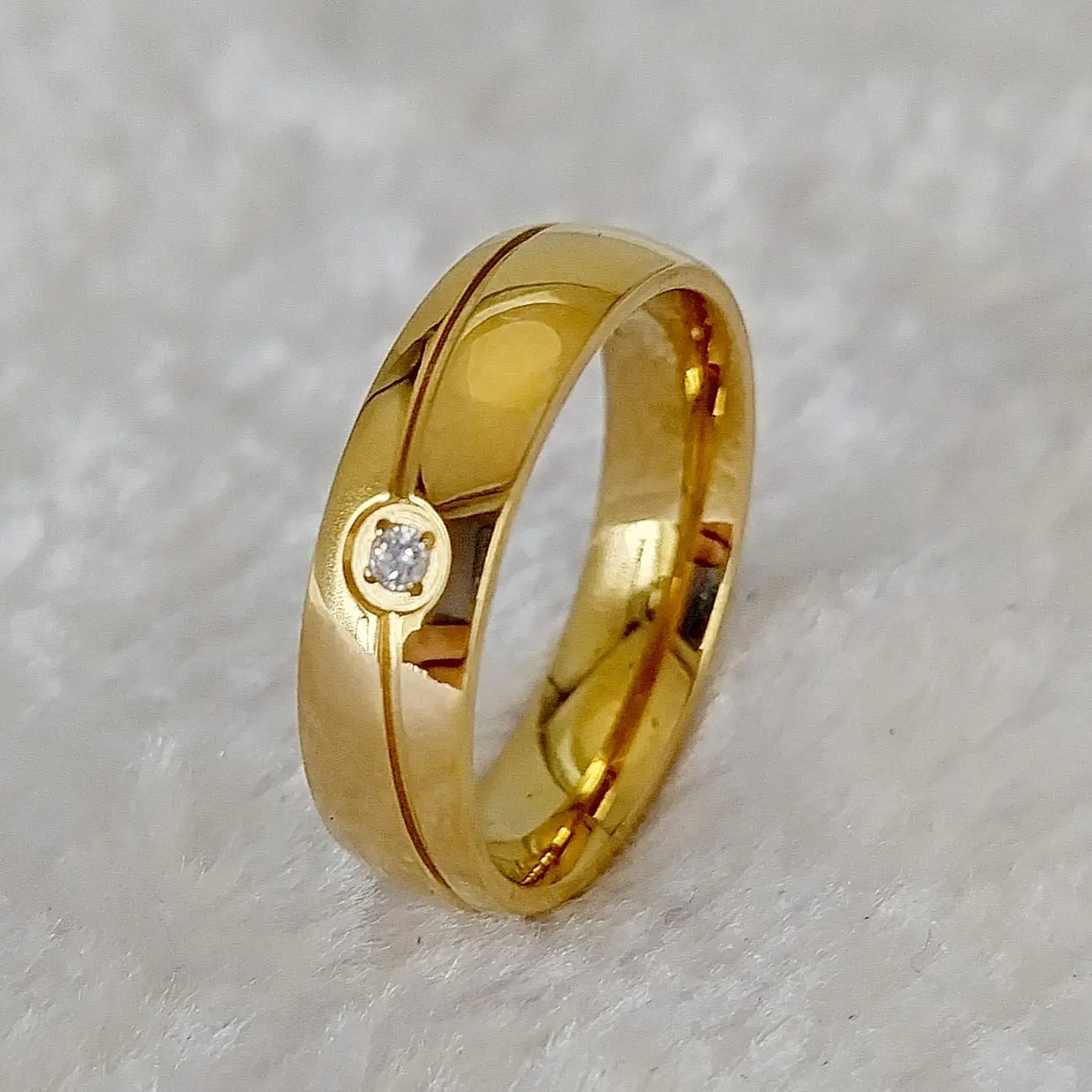 Neueste Designer CZ Diamant Eheringe für Männer und Frauen 14K vergoldet Mode Edelstahl Schmuck Finger Paar Ring