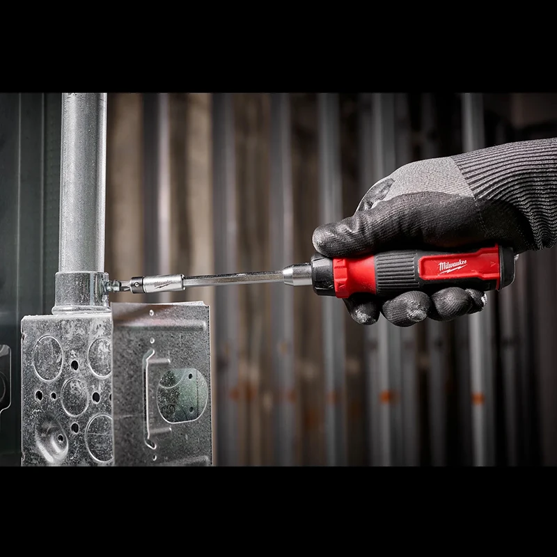 Milwaukee 4932480583/48-22-2904 27‑in‑1 Ratcheting Screwdriver All‑Metal Multi‑Bit Driver with Internal Bit Storage