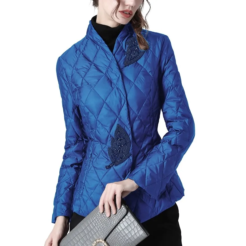 أزياء المرأة سترة شتوية طويلة الأكمام المطرزة الديكور الأصفر البخاخ معطف شتاء دافئ أعلى الكورية عارضة أسفل السترات #5