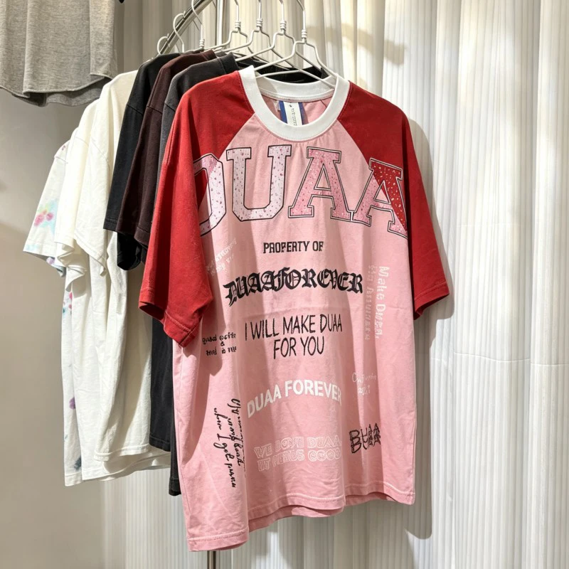 Red Raglan Sleeves High Quality Rhinestone Letter DUAA Tshirt Graffiti Print Color Blocking Patchwork Short Sleeve Men Women Tee