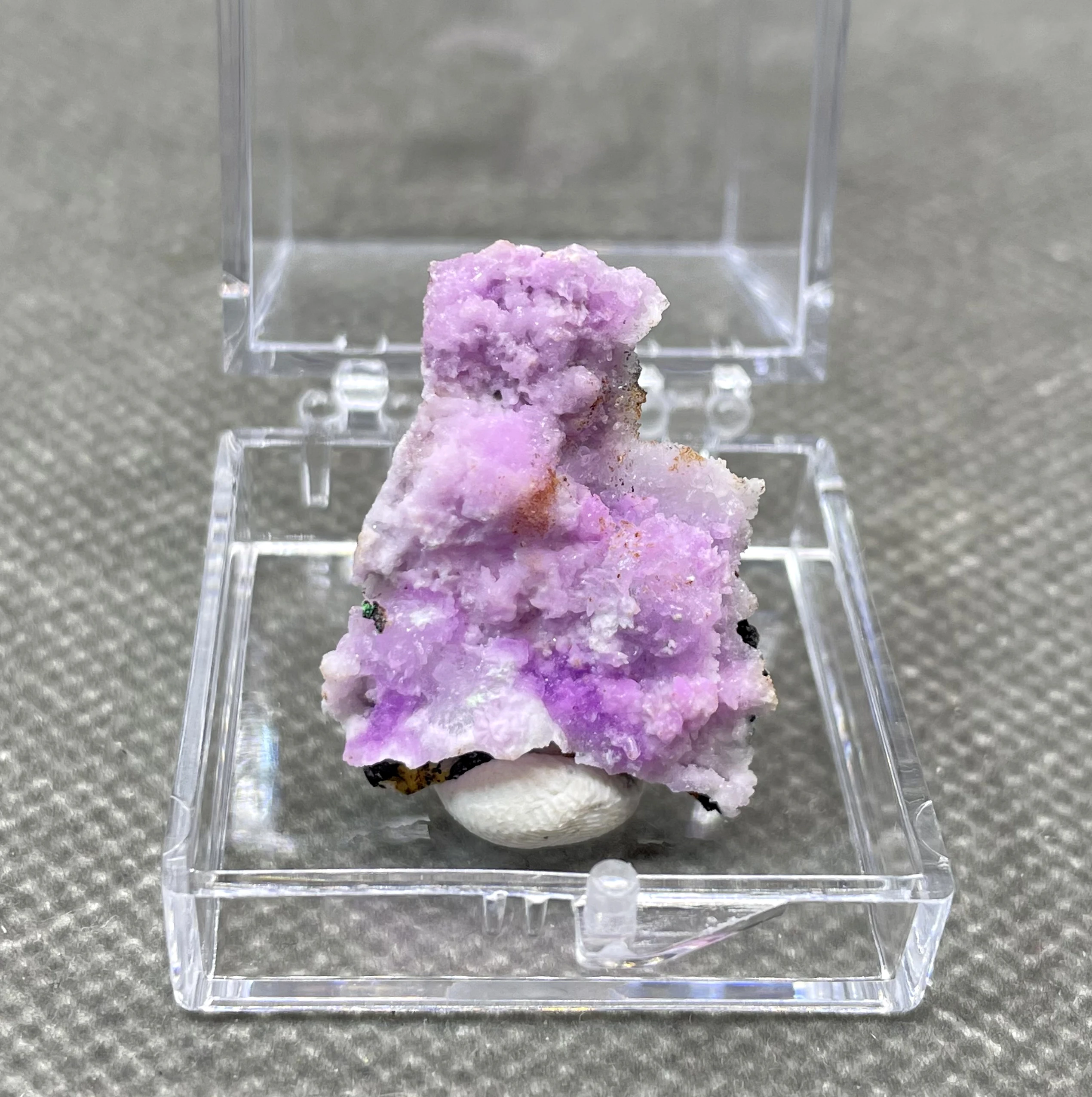 

NEW! 100% natural pink Aragonite minerals specimen stones and crystals healing crystals quartz + box size 3.4cm