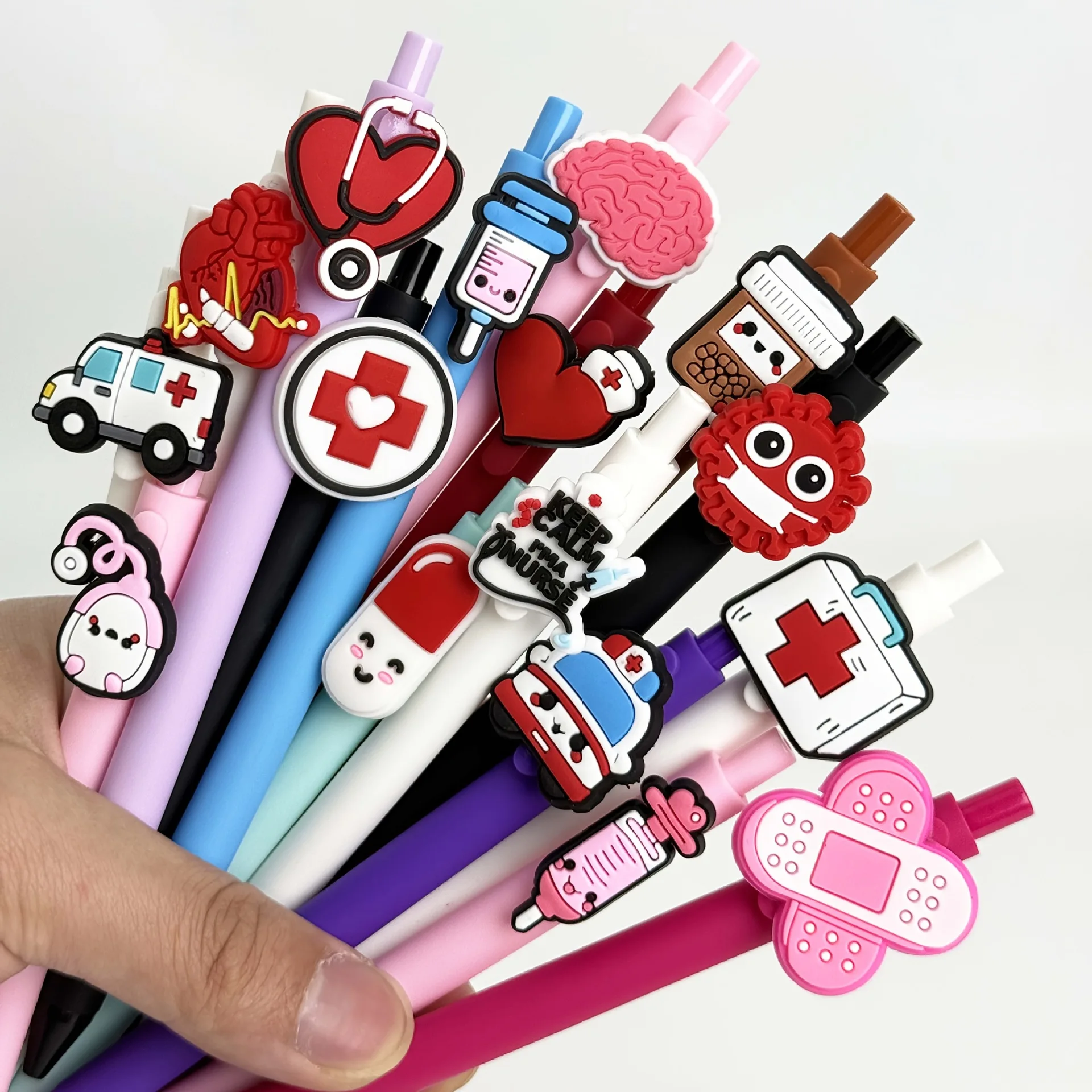2/5 Pieces of Cartoon Gel Pens with Medical Themes, Featuring Novel and Unique Designs with Medical-Related Elements as Pen Decorations, Combining Both Fun and Professional Characteristics, Can Meet the Personalized Writing Needs of Medical Practitioners or Medical Enthusiasts, While the Cute Appearance Can Add Fun to Daily Life, and the Pen Body Comes in a Variety of Colors, with Strong Visual Appeal