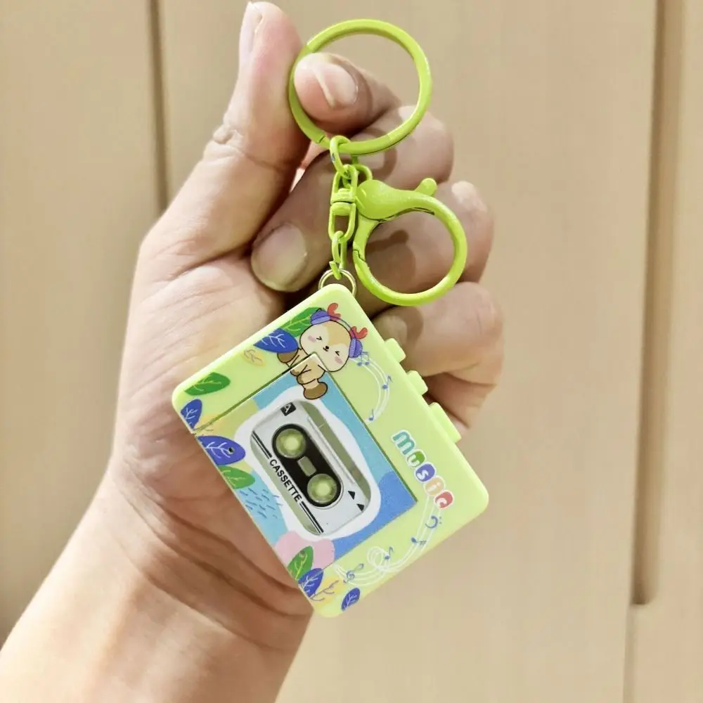 Cassette Recorder Retro Tape Recorder Keychain Recordable with Music Recording Music Box Pendant Elaborate Design Tape