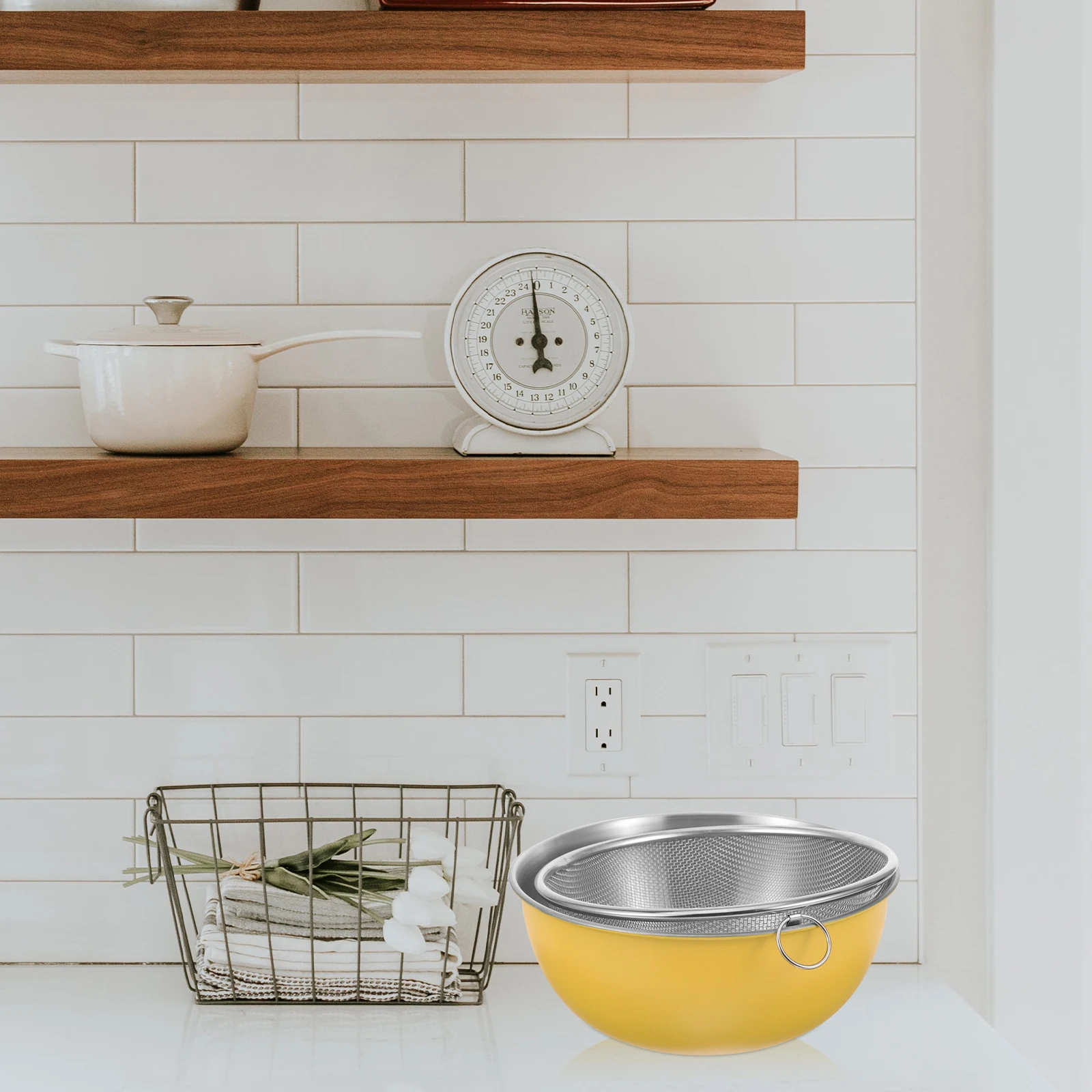 

1Set Kitchen Stainless Steel Strainer Basket Wide Mouthed Design for Easy Pouring Fine Mesh Drainer Stainless Steel Basin