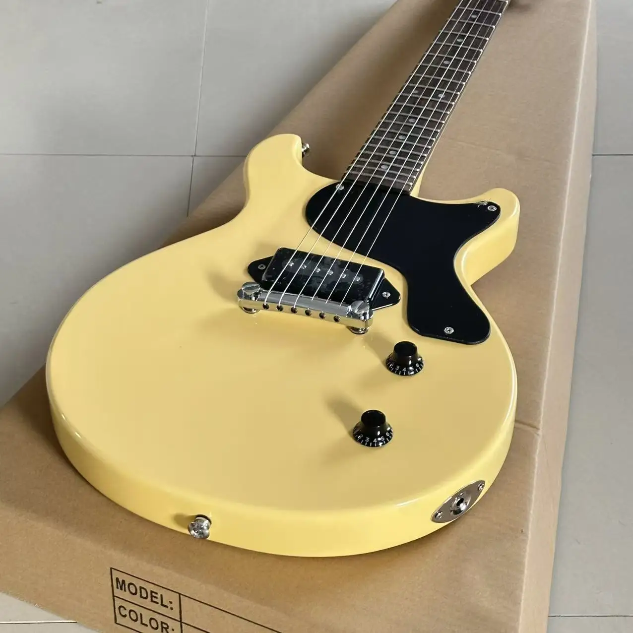 Thumbnail 2 - #13 Latest Guitars Offers