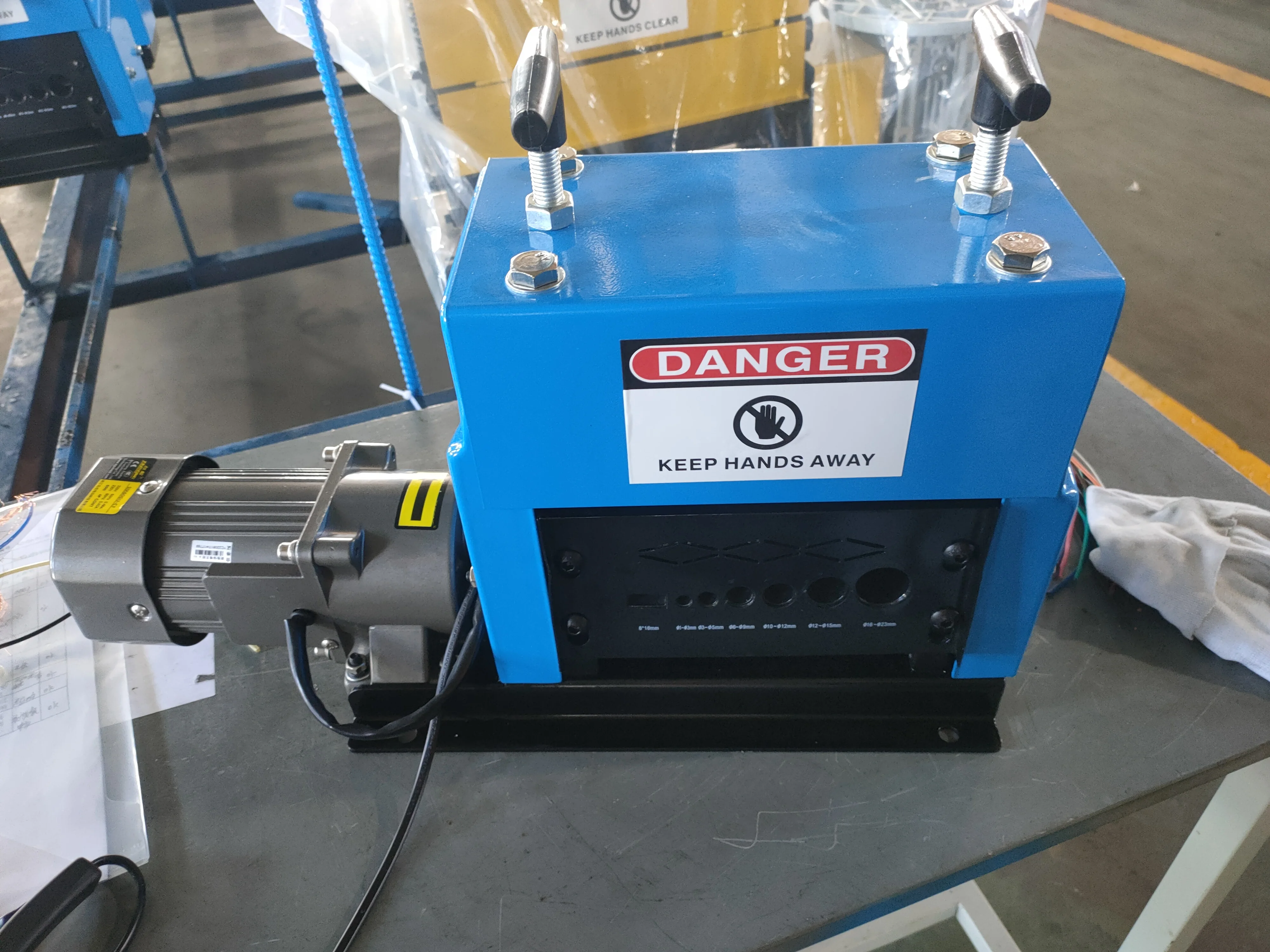 آلة تجريد الكابلات الأوتوماتيكية آلة فرز إعادة تدوير الأسلاك النحاسية بسعر منخفض #6