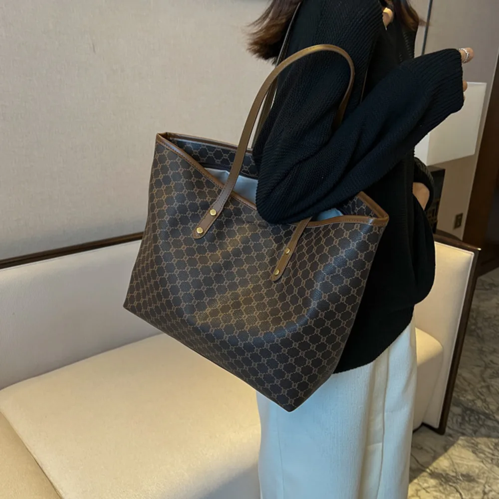 Luxury Designer Large Capacity Tote Handbag for Women 2023 Fashion Trends Brand Designer Shoulder Shopping Bag Hot Sale