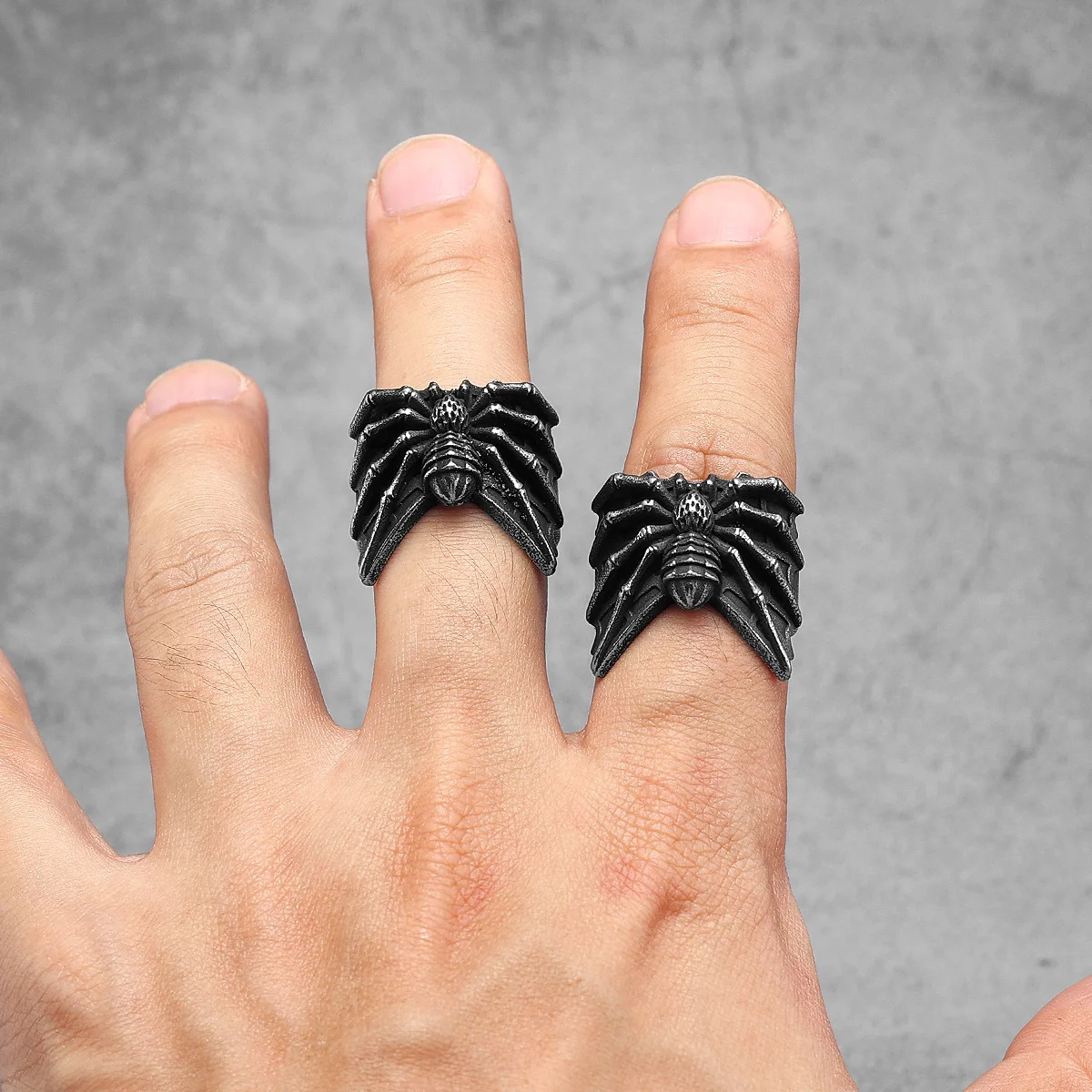 Vintage Black Animal Spider Men Rings Stainless Steel Women Jewelry Punk Rock Cool Stuff Fashion Accessories Gift Wholesale