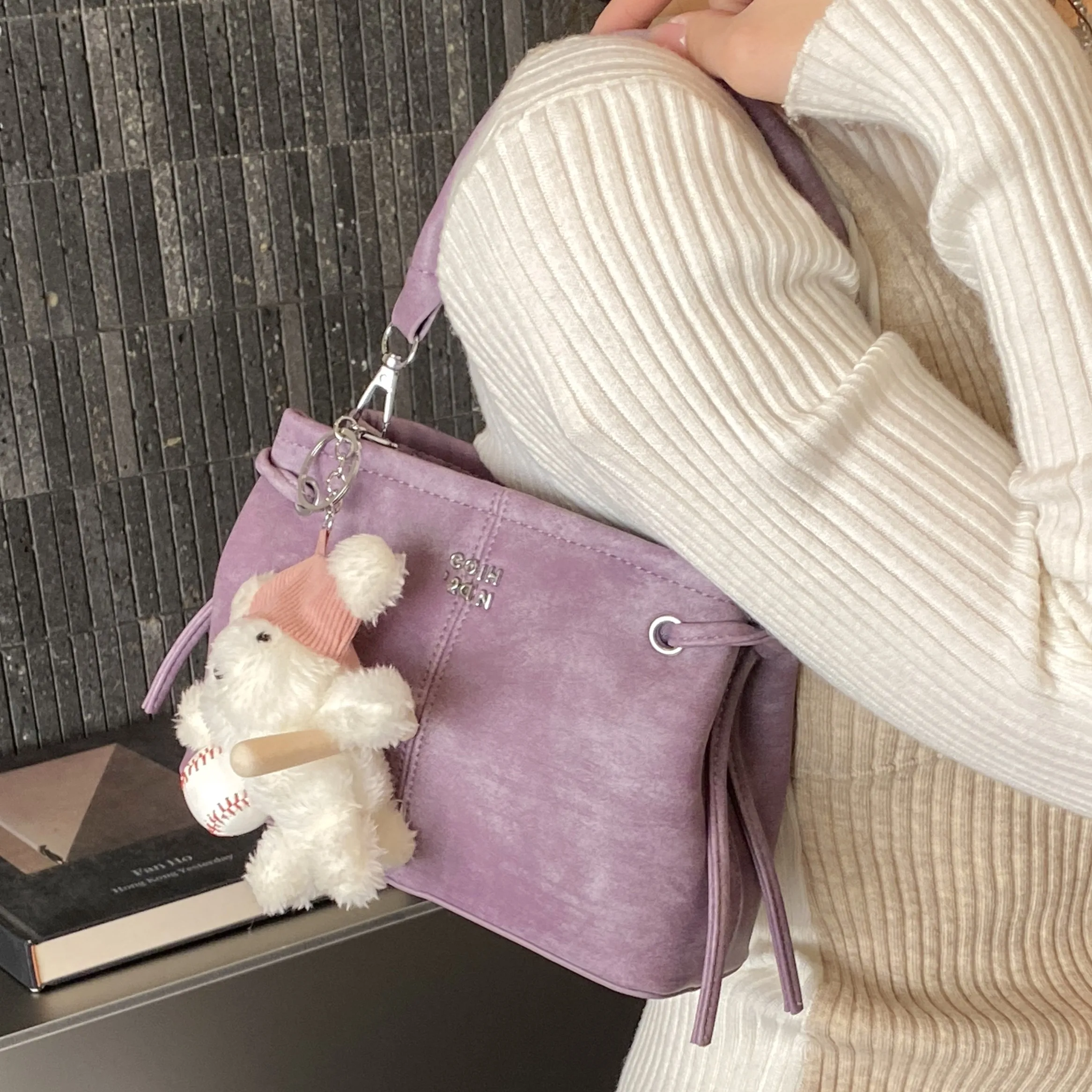 

Весенняя женская сумка на плечо, однотонная, простая, классическая, роскошная, модная, через плечо