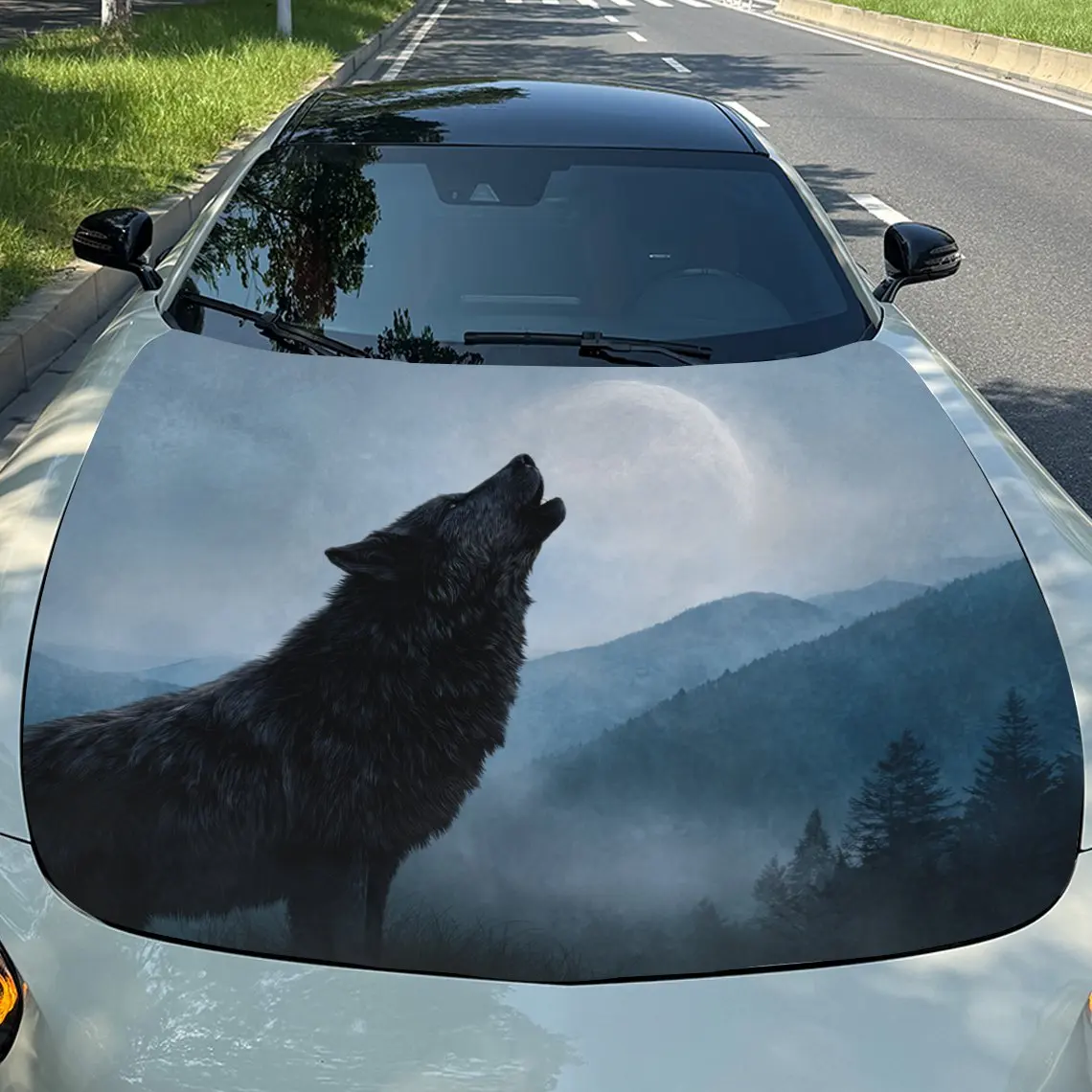 ملصق غطاء محرك السيارة على شكل ذئب يعوي على اكتمال القمر في الغابات الجبلية، شارات رسومات من الفينيل ذاتية اللصق مقاومة للماء، D