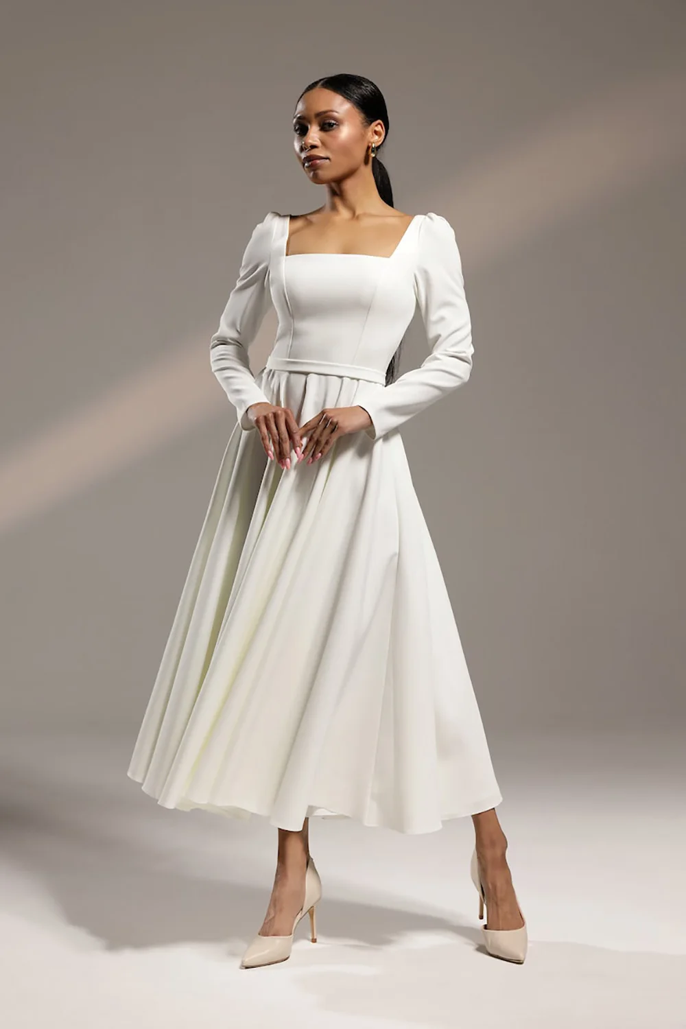 Elegant Wedding Dresses Simple Crepe Square Collar Long Sleeves Bridal Dresses Tea Length Wedding Party Dresses Customized