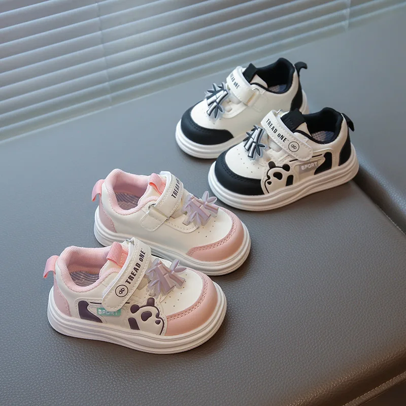 Baby walking shoes 2026spring simple lightweight child soft soled board shoe casual child anti slip versatile baby walking shoes
