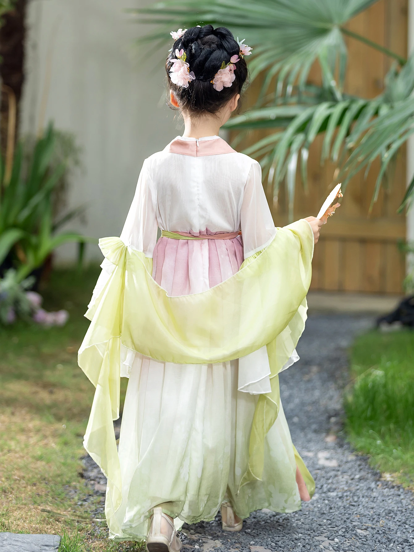 Girl's Pink and Green Chiffon Hanfu Retro Embroidery Ancient Style Long Dress Spring Long-sleeve 4-10 Years