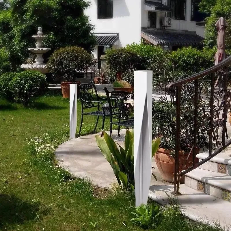 Lawn light Outdoor IP65 waterproof die-casting aluminum LED high pole light with light sensor Wide-angle courtyard garden