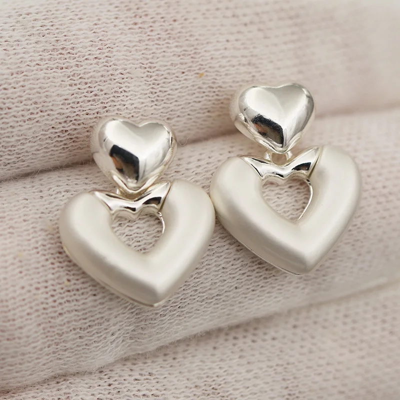 New Sight Design Simple Style Metal Heart Stud Earrings for Women Fashion Brand Brand Jewelry Geometric Earrings