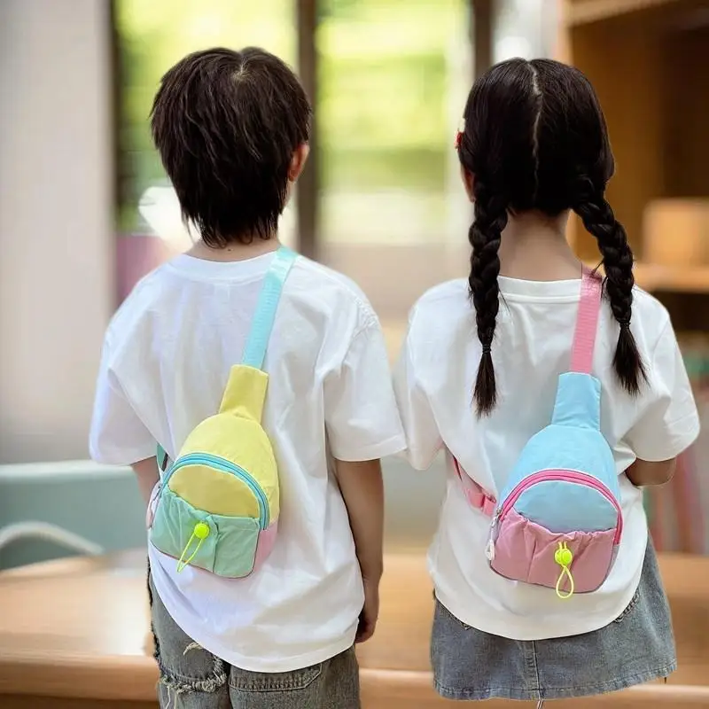 어린이를위한 가슴 가방 작은 소년 놀이 여행 컬렉션 간단한 캐주얼 어깨 크로스 바디 가방 소년과 소녀 동전 지갑 배낭