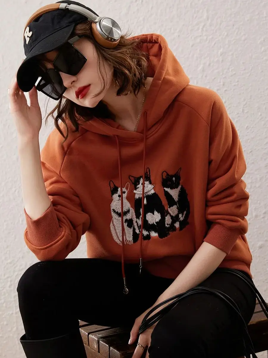 LOUIS YAO Women Hoodies 2023 Winter Plush Long Sleeve Loose Cute Cat Embroidery Drawstring  Hooded Pullover Top Women Tops