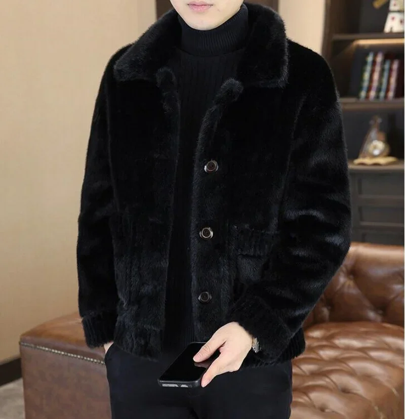 เสื้อโค้ทขนเฟอร์เทียมแฟชั่นฤดูหนาวปี 2025 สำหรับผู้ชาย สไตล์เกาหลี ทรงเข้ารูป สั้น เสื้อคลุมผู้ชาย ขนเทียม อุ่น