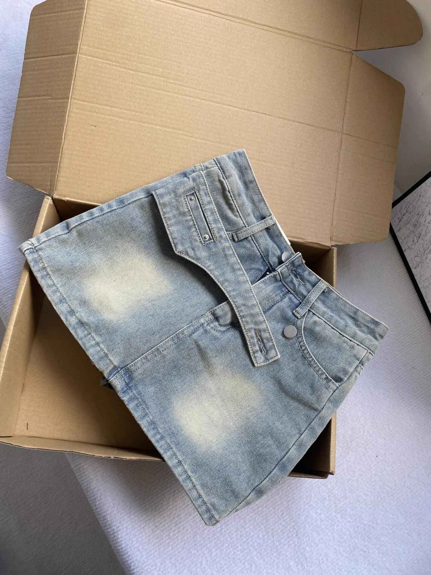 Women's Denim Skirt Y2K Gyaru Vintage Cowboy Skirt Korean Style Sexy Slim High Waist A-line Bodycon Mini Skirt for Women Summer