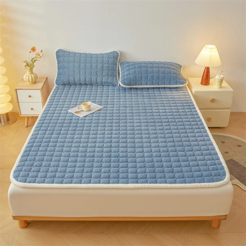 Fashion Printing Flannel Flat Bed Sheet Winter Warm Bed Mattress Protector Soft Quilted Mattress Cover for Adult Children