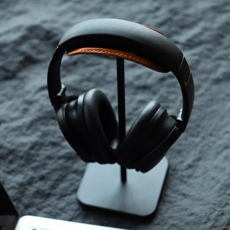Creative Leather & Metal Headphone Stand Vintage Display Holder for Headset Storage Holders Desktop Docking Station Organizer